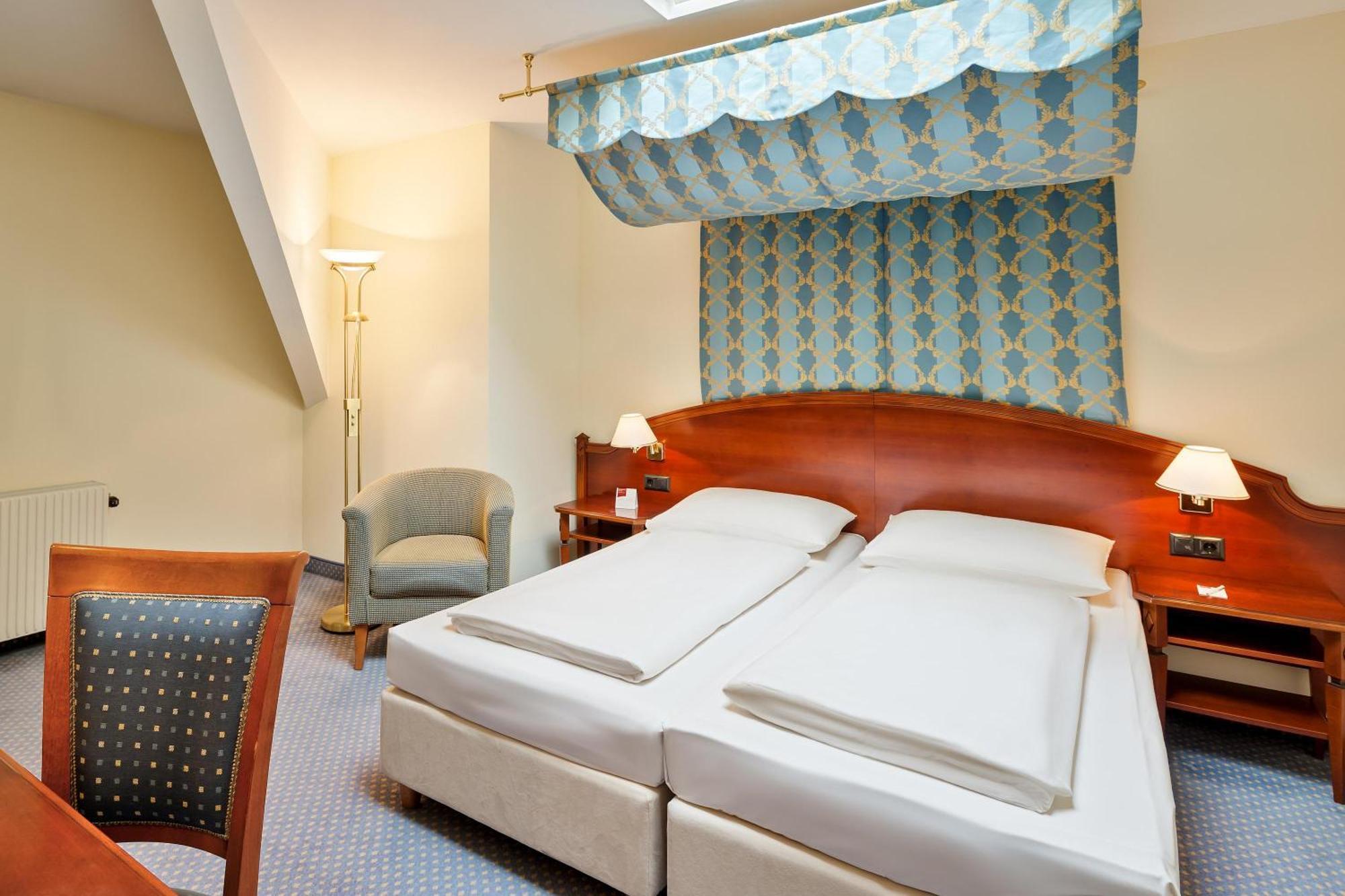 Junior Suite,1516442872:JPEG