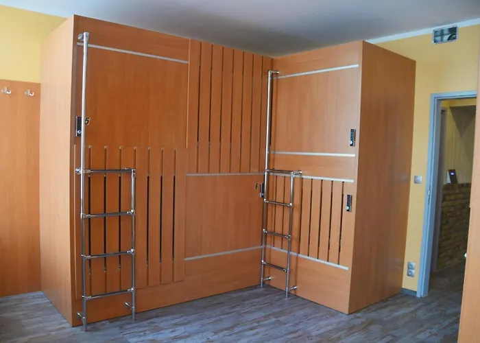 Hotel cerca del colegio: Do Step Inn Central - Self-Service-Hostel