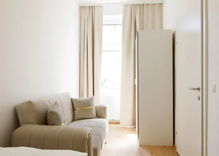 -Flats | Contactless Check-In
