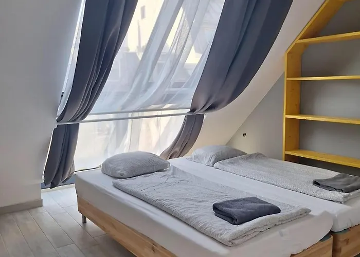 Just Room Rent Akh University