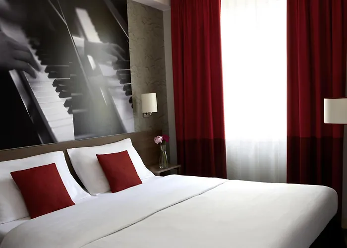 Hotel mit Pool: Aparthotel Adagio Vienna City